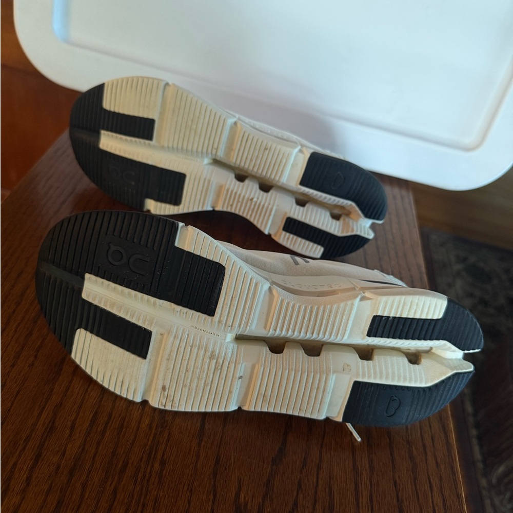 On Cloud Cloudnova Form Sneakers - image 5